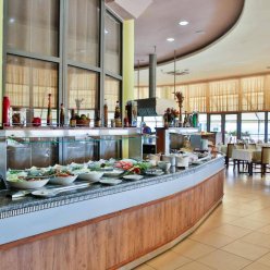 PARK HOTEL GOLDEN BEACH 4★