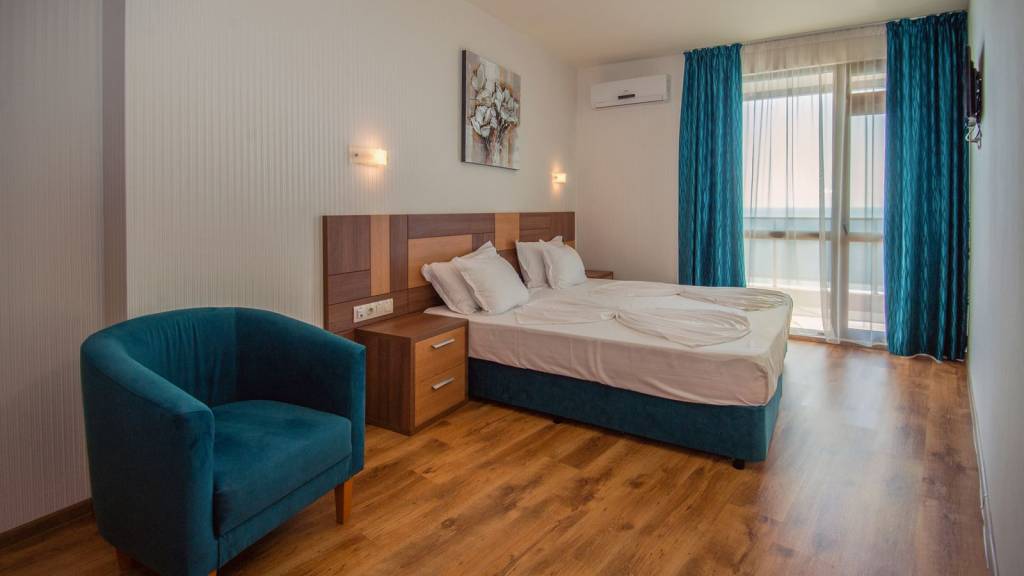 PARADISE BEACH ST. VLAS 5 ★