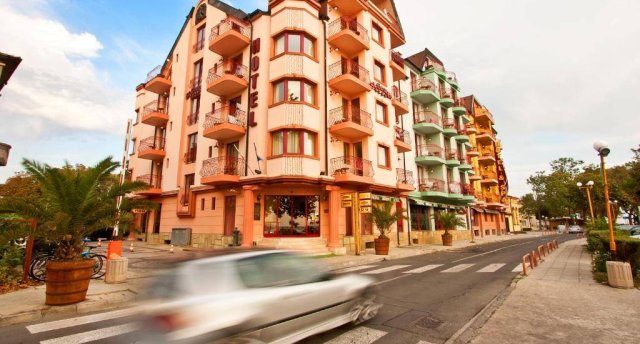 Viesnīcas skats Ēģiptē, Hurgada ar baseinu