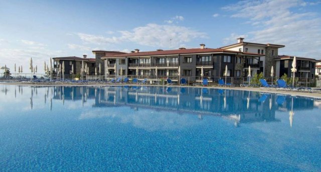 NEVIS RESORT 4★