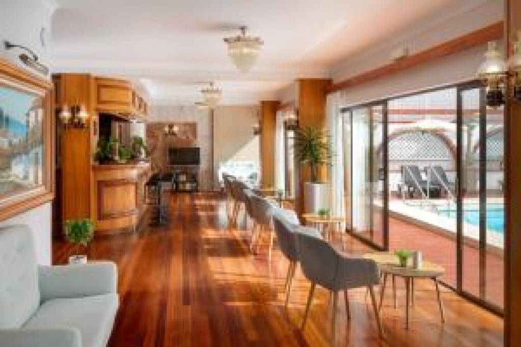 DON MANOLITO HOTEL 3★