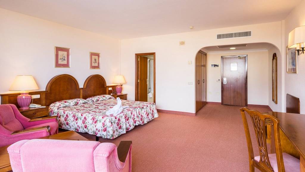 BLUE SEA PUERTO RESORT 4★