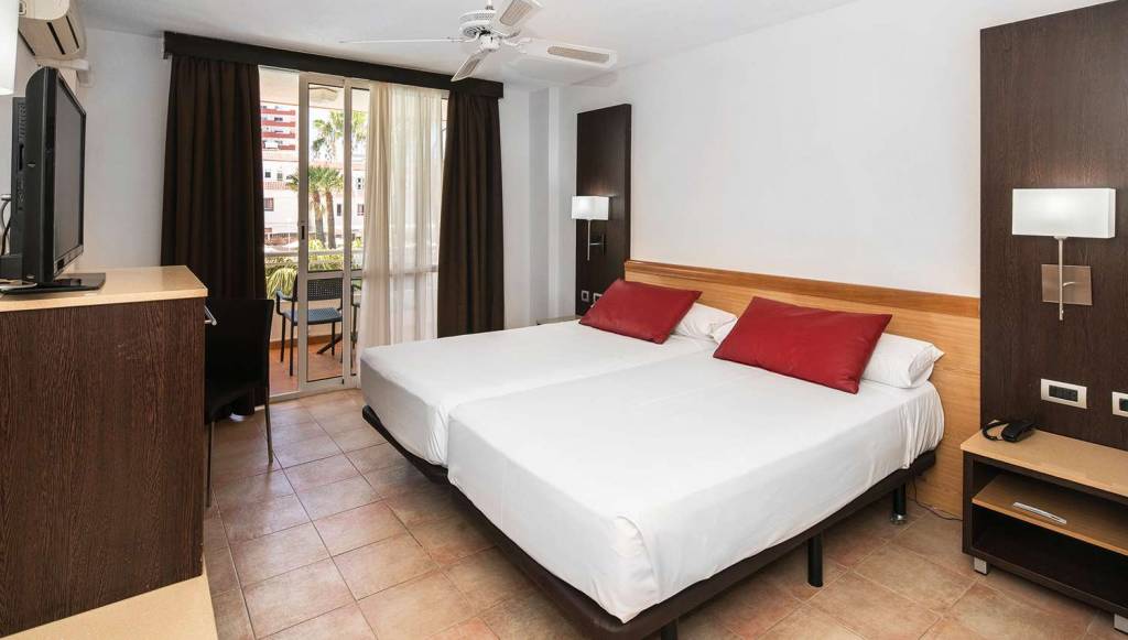 CATALONIA ORO NEGRO 3★