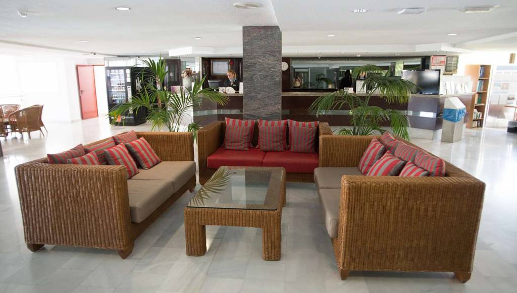 CATALONIA ORO NEGRO 3★