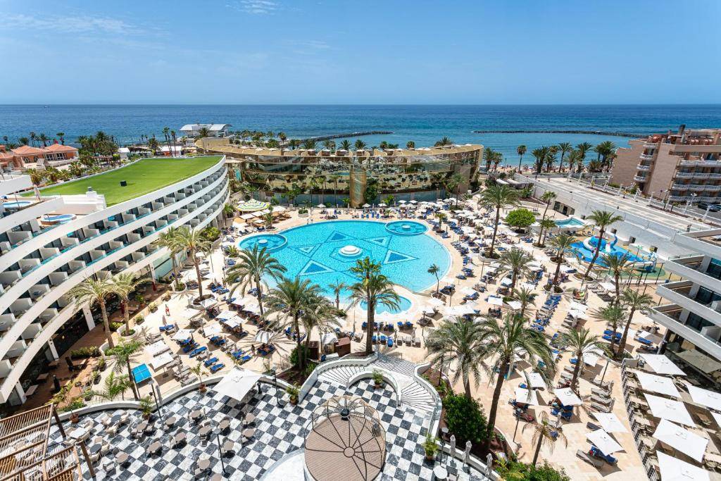 MEDITERRANEAN PALACE 5★