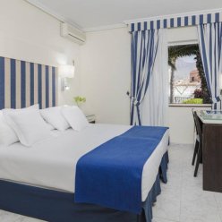 H10 LAS PALMERAS 4★