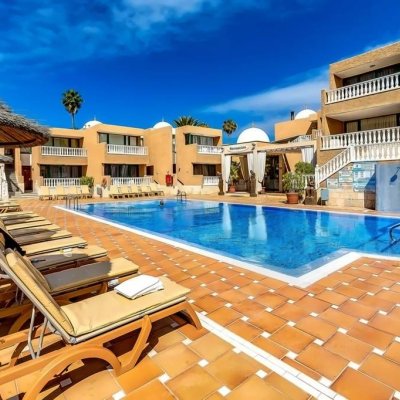 PARQUE DE LAS AMERICAS 2★