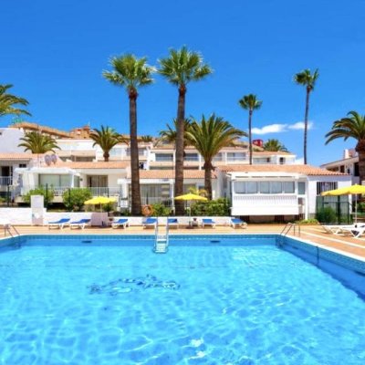 PARAISO DEL SOL APTS 2★