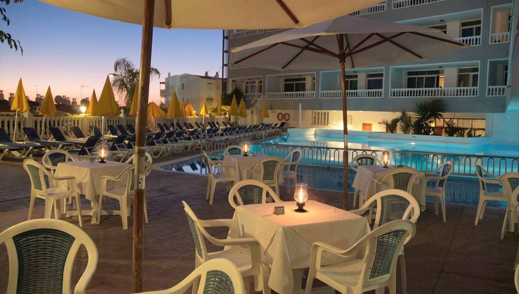 HOTEL LAGOS DE CESAR BY BLUE SEA 4★