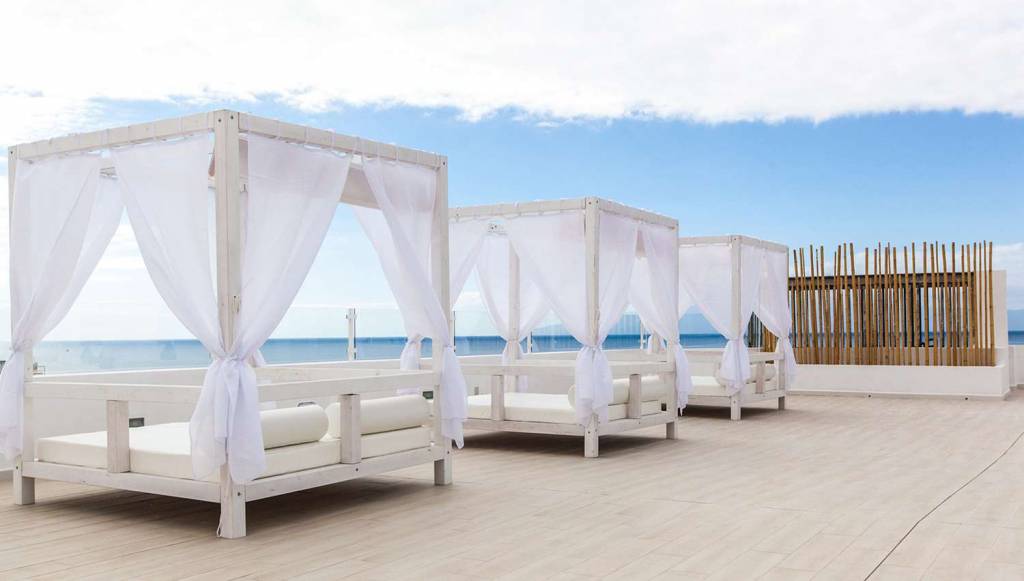 HOTEL LAGOS DE CESAR BY BLUE SEA 4★