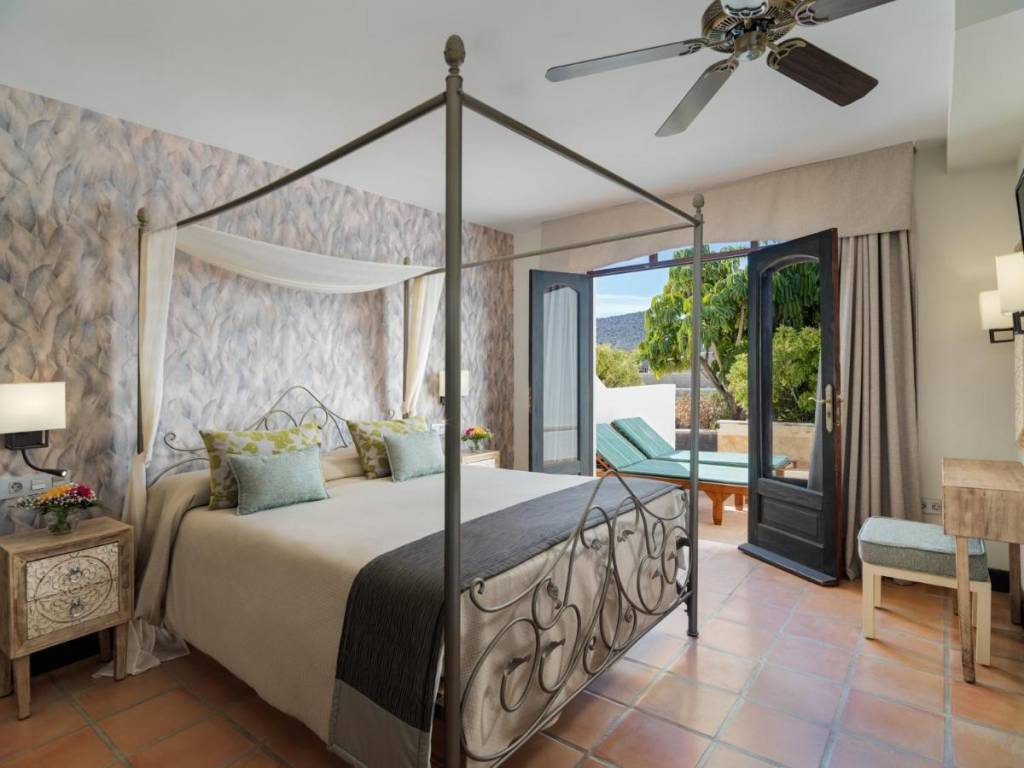 REGENCY COUNTRY CLUB APARTMENTS SUITES 3★-_