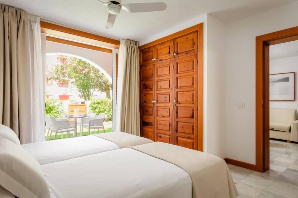 PARQUE SANTIAGO III APART 3★