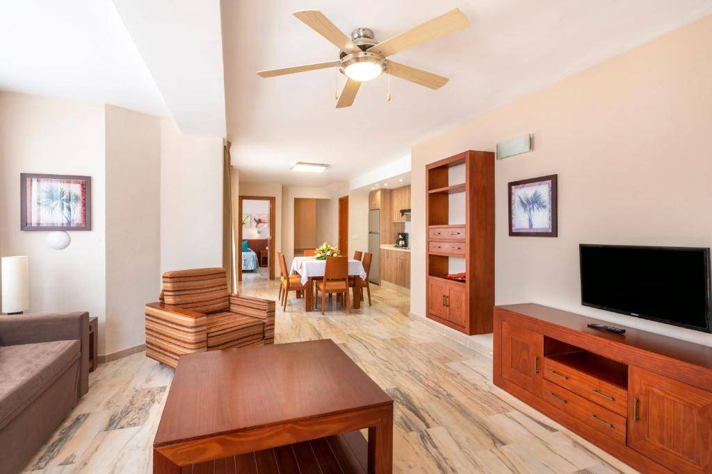 VISTASUR APARTAMENTOS 3★