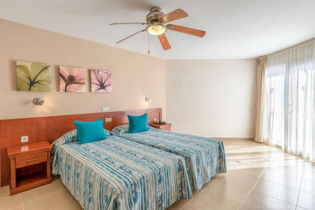 VISTASUR APARTAMENTOS 3★