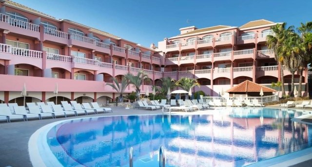 APARTAMENTOS MAROLA PARK 3★