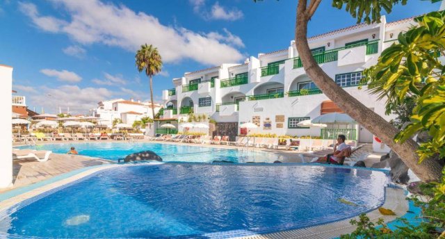 APARTHOTEL NEPTUNO COSTA ADEJE 3★