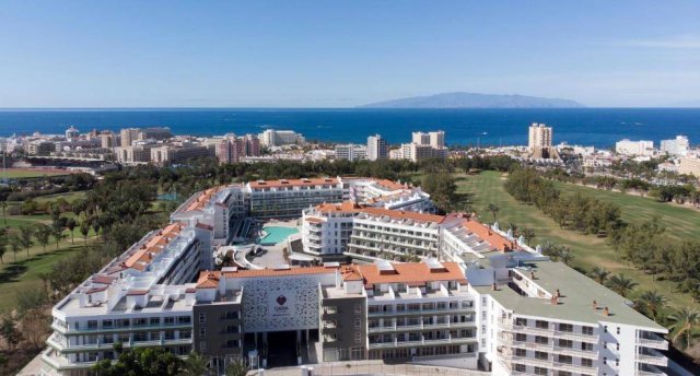 GARA SUITES GOLF & SPA 4★