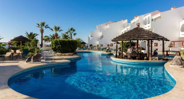 REGENCY TORVISCAS APARTMENTS SUITES 3★