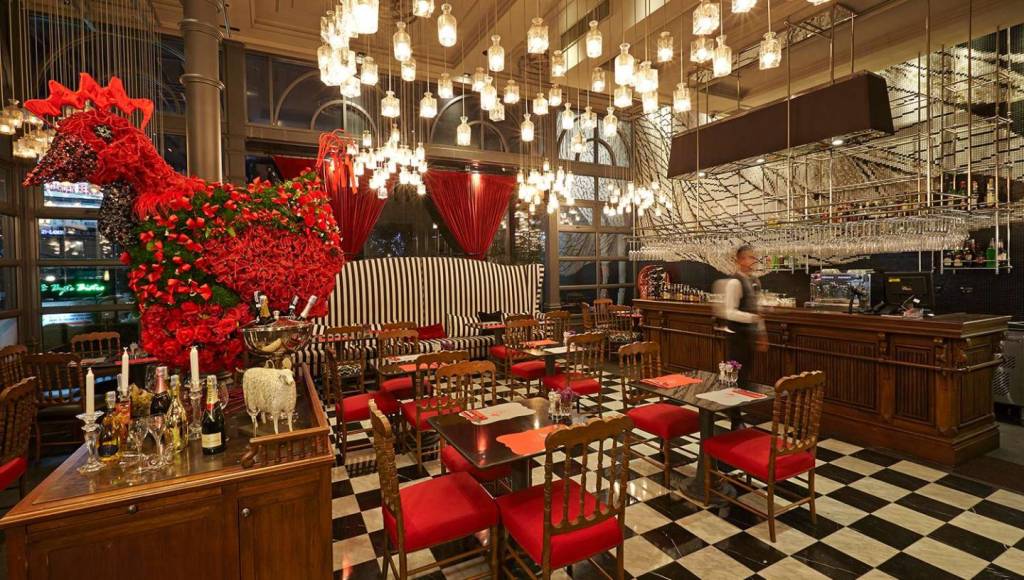 WOODLANDS HOTEL & RESORT 4★