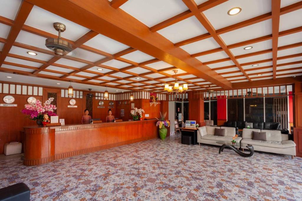 BAUMANCASA KARON BEACH RESORT 3★