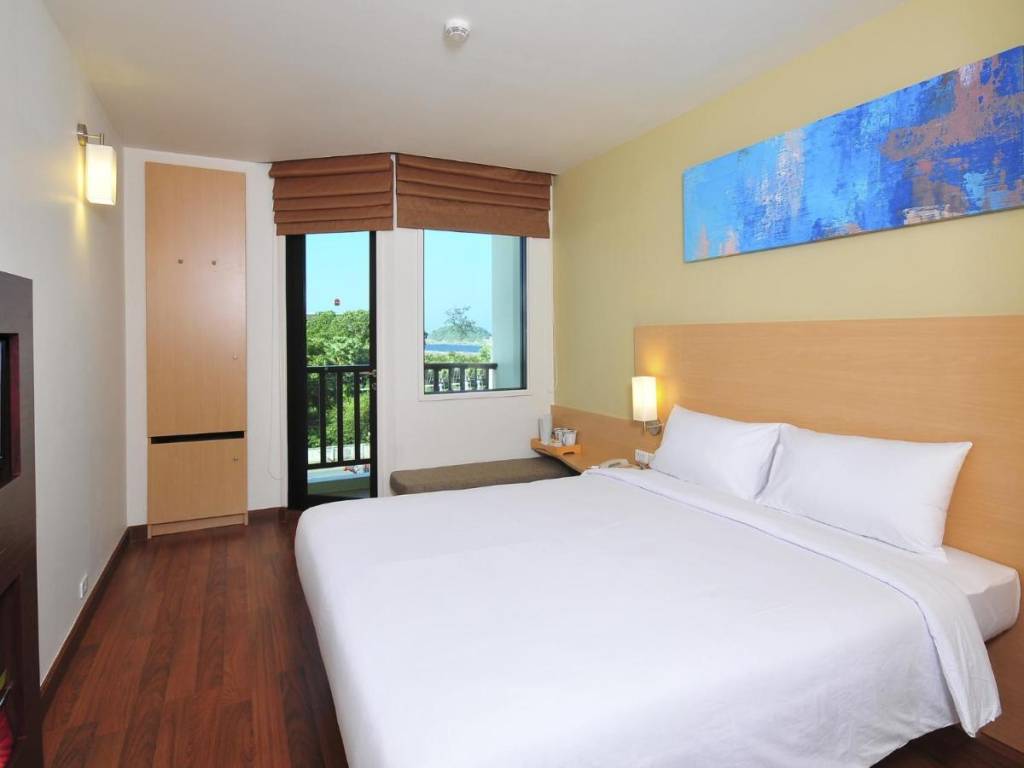 IBIS PHUKET KATA 3★