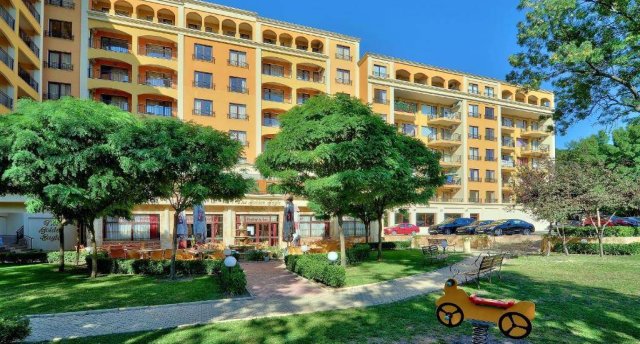 THE GREEN PARK RESORT 4★