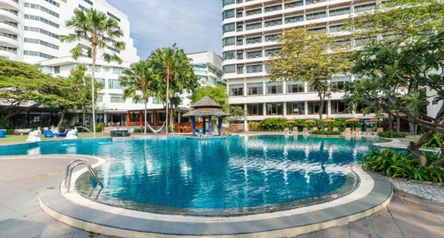 COSY BEACH HOTEL 3★