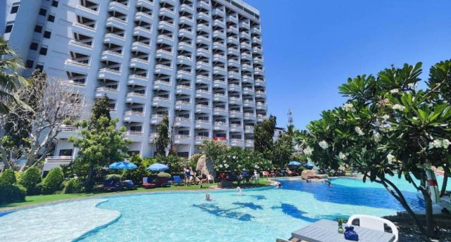 GRAND JOMTIEN PALACE 4★