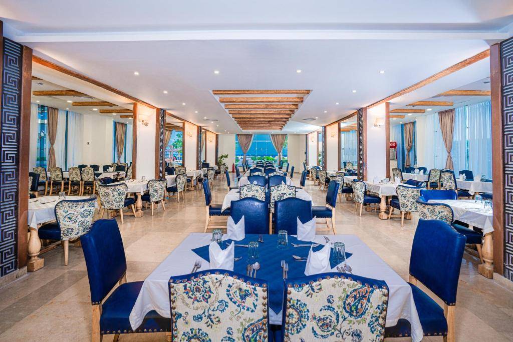 NEW EAGLES AQUA PARK 4★