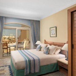 ROYAL LAGOONS AQUA PARK RESORT & SPA 4★