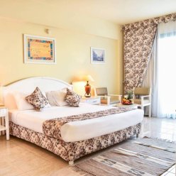 TIA HEIGHTS MAKADI BAY 4★