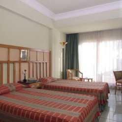 SEA GARDEN HOTEL 3★