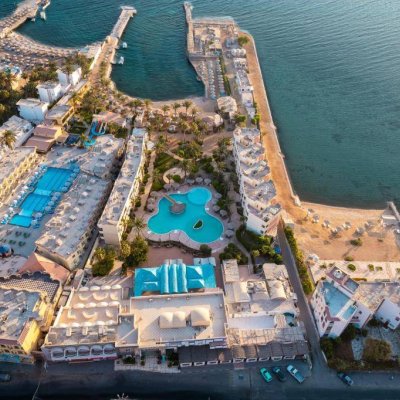 GEISUM BEACH RESORT 3★