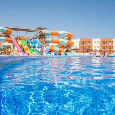 SUNRISE ROYAL MAKADI AQUA RESORT 5★