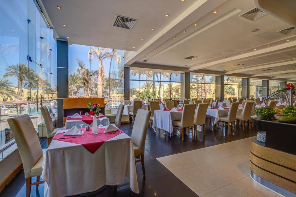 PALM BEACH RESORT HURGHADA & SPA 4★