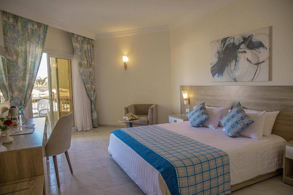 PALM BEACH RESORT HURGHADA & SPA 4★