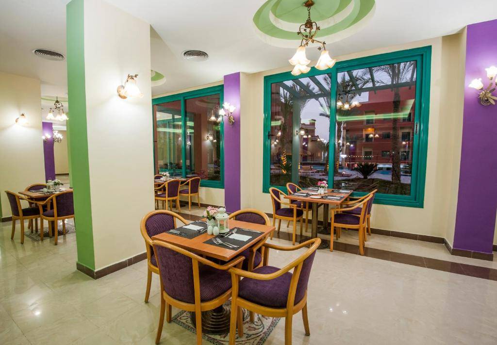 SUN & SEA HOTEL 3★