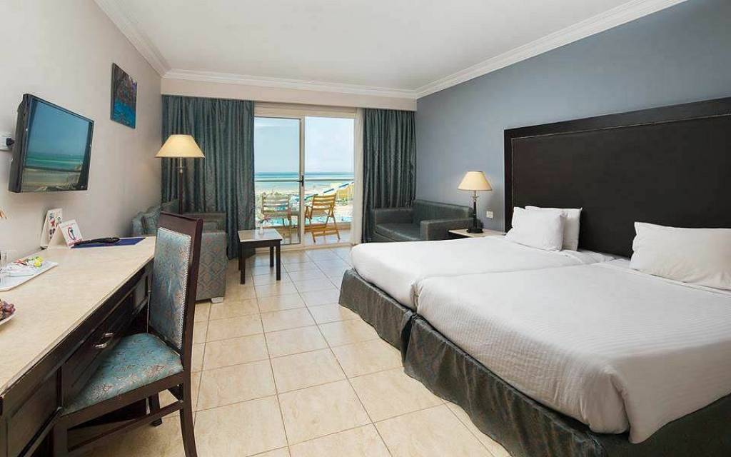 HAWAII CAESAR PALACE HOTEL & AQUA PARK 4★