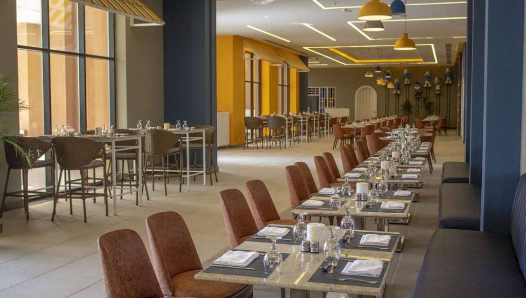 ALBATROS WATER VALLEY BY NEVERLAND 4★