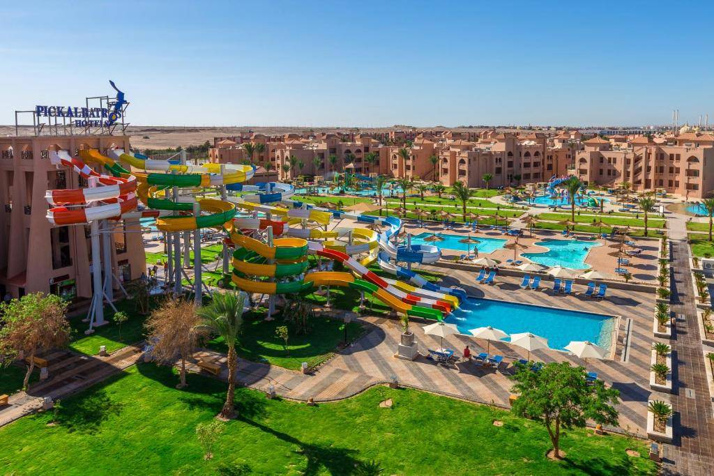 PICKALBATROS AQUA PARK RESORT HURGHADA 4★
