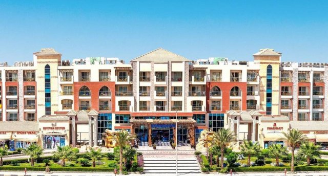 Viesnīcas skats Ēģiptē, Hurgada ar baseinu