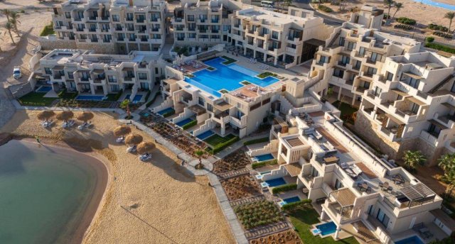 CREEK HOTEL & RESIDENCES 5★