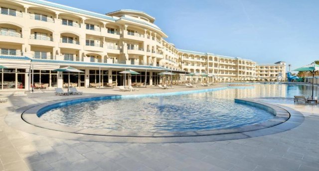 Viesnīcas skats Ēģiptē, Hurgada ar baseinu