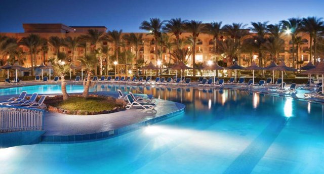 Viesnīcas skats Ēģiptē, Hurgada ar baseinu