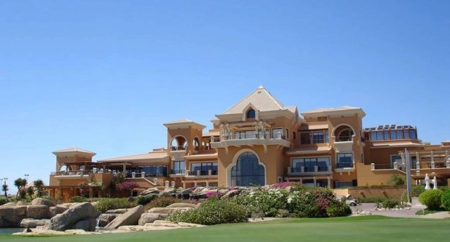 Viesnīcas skats Ēģiptē, Hurgada ar baseinu