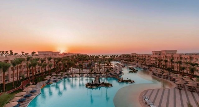 PICKALBATROS PALACE RESORT HURGHADA 5★