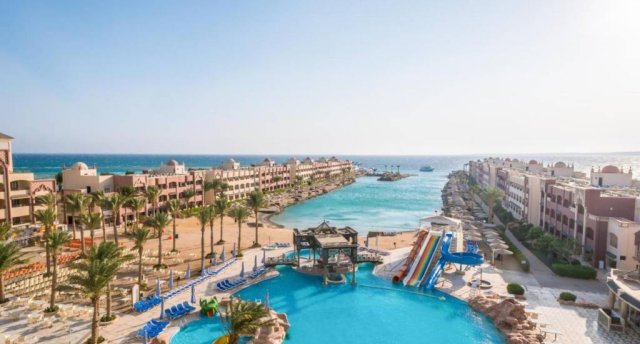 Viesnīcas skats Ēģiptē, Hurgada ar baseinu