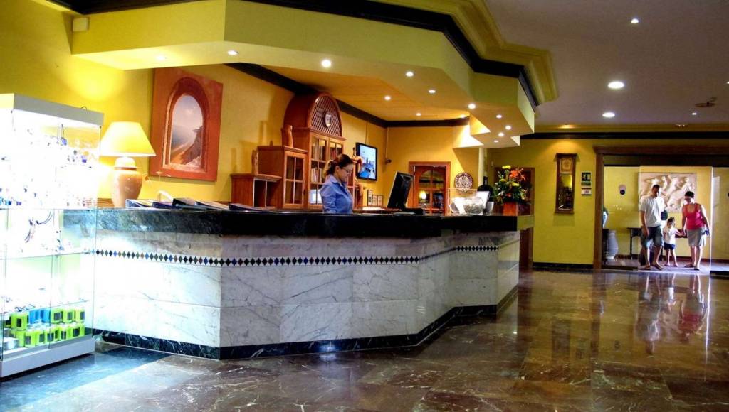 4R GRAN HOTEL EUROPE 4★