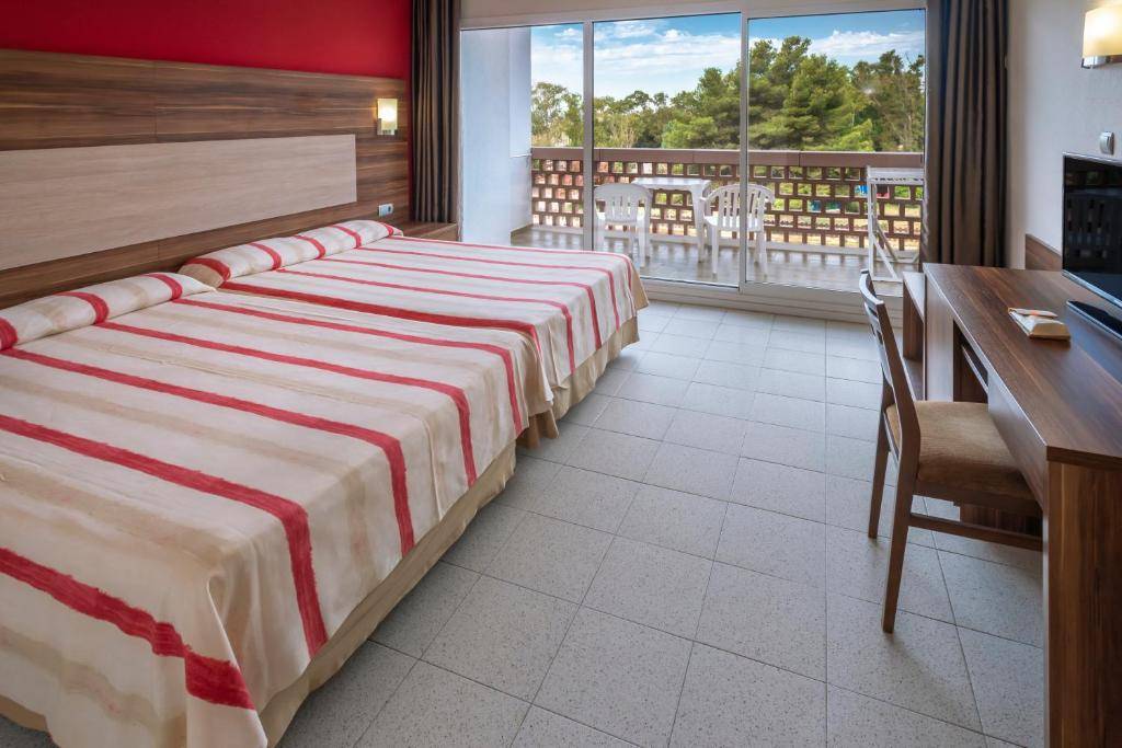 4R GRAN HOTEL EUROPE 4★