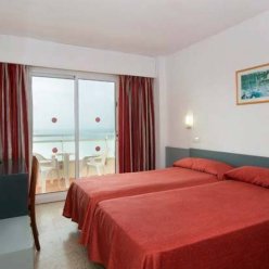 MEDPLAYA SANTA MONICA 3 ★